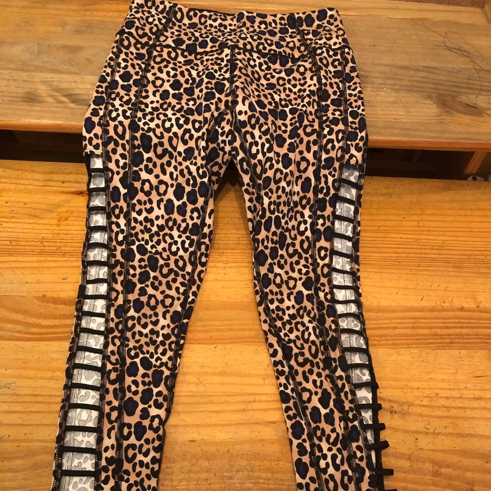 Victoria’s Secret Sport leggings size small